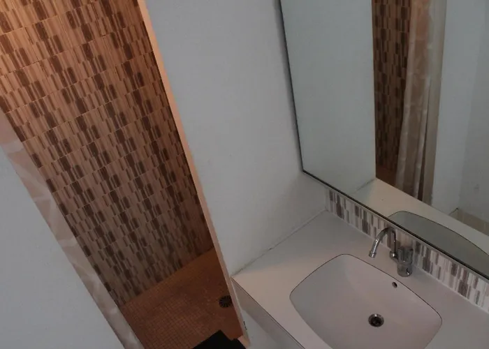 Les Petits Cailloux バンドール